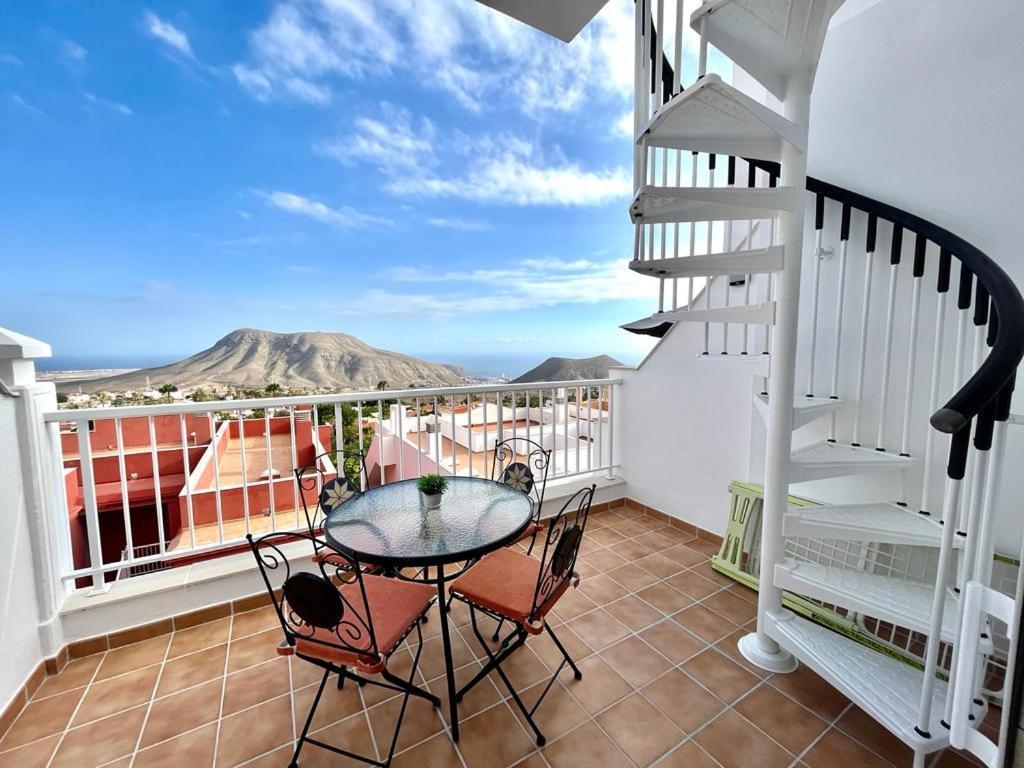 Great View Over The Ocean In Blanca With Wifi And Pool Apartment Chayofa